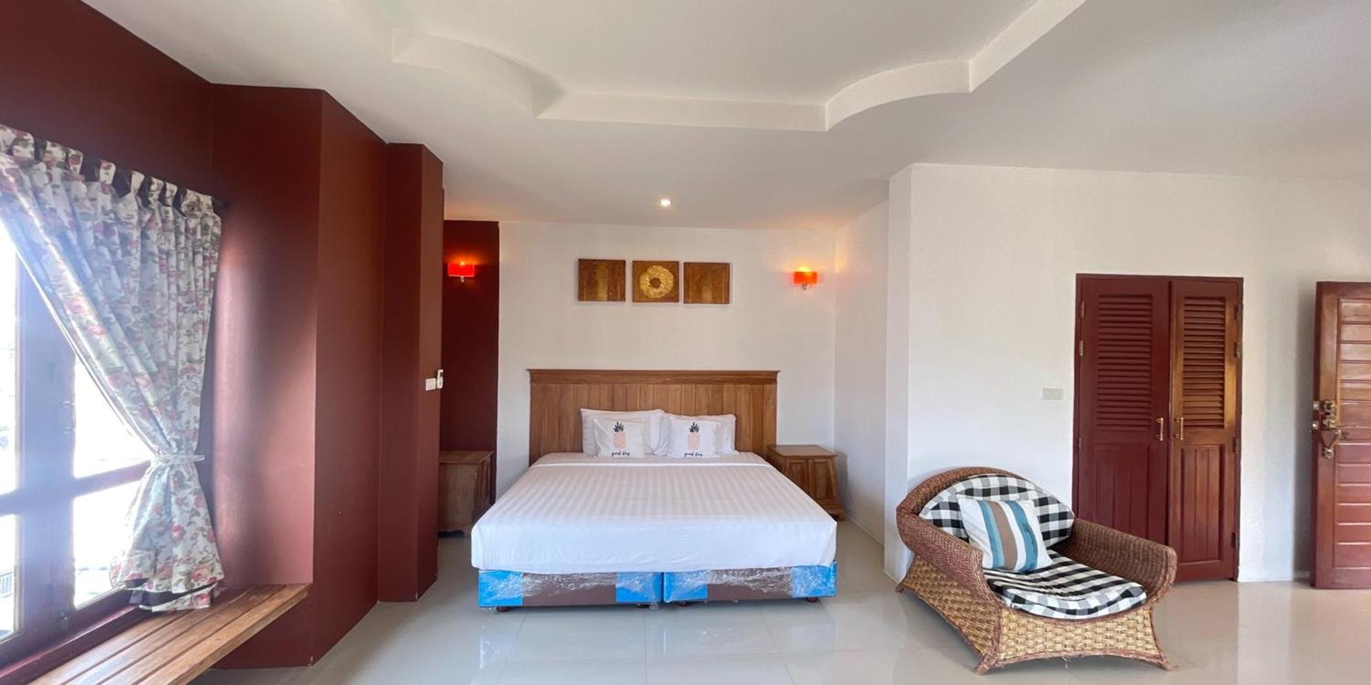 Yellow Tique Hotel Лампанг Экстерьер фото